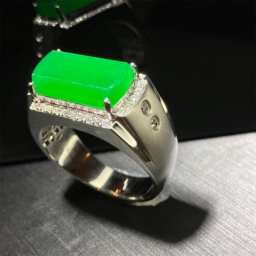 翡翠戒指 天然a货18k 马鞍戒 冰种正阳绿高端奢侈品 男士女士 新品