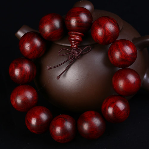 http://pic11.secooimg.com/product/500/500/65/26/13276526.jpg