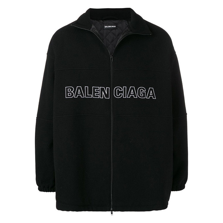 品牌由 cristóbal balenciaga 于1919年建立,凭借高水准的剪裁与缝制