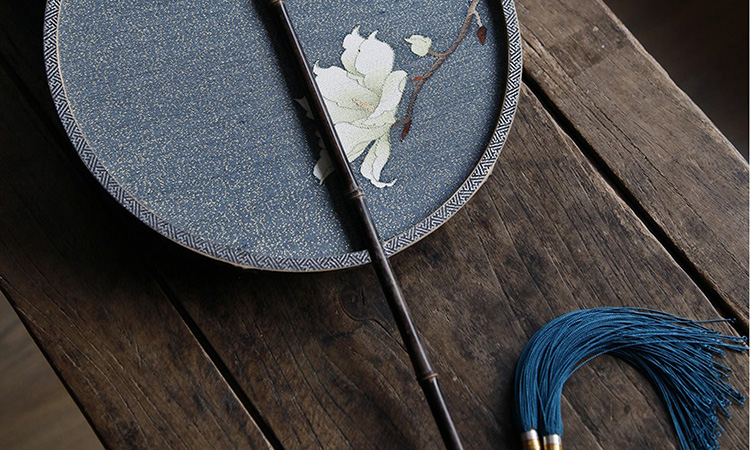 lijing/李晶 缂丝单枝玉兰团扇