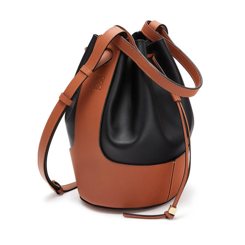 loewe/罗意威 21年春夏 时尚女包 女性 拼色 单肩包 326.76ac30 1329