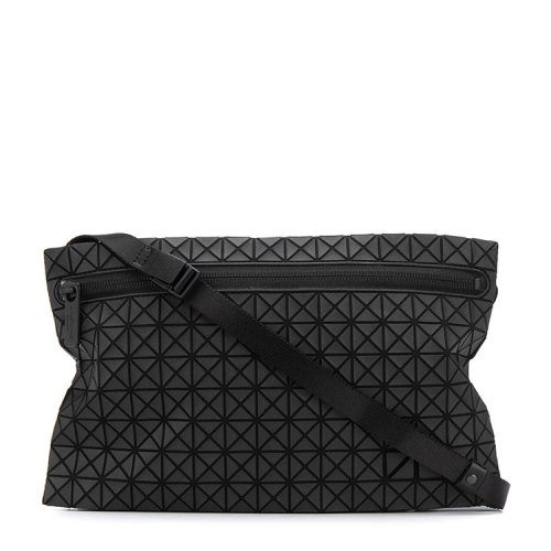 issey miyake/三宅一生 20年秋冬 百搭 男性 logo 黑色 斜挎包 bb09ag