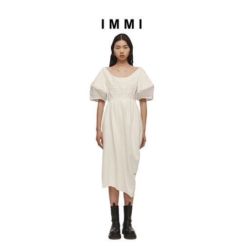 immi/immi白色牛仔拼卫衣布铆钉背心连衣裙女士连衣裙111ds078d