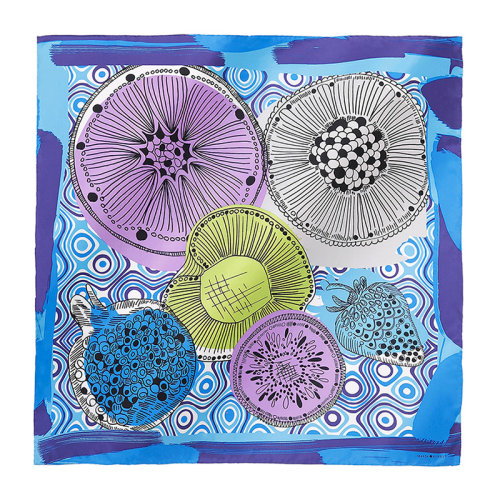 17年新品 marja kurki/玛丽亚古琦 水果印花女士斜纹绸真丝丝巾