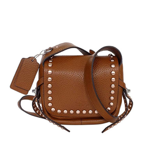 【coach蔻驰 手提包】 coach/蔻驰 女士铆钉斜挎包 f35750-wre60