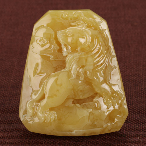 17*67.67*29.66mm85.9g 盘龙卧虎 天然琥珀蜜蜡吊坠 whhp1118-65