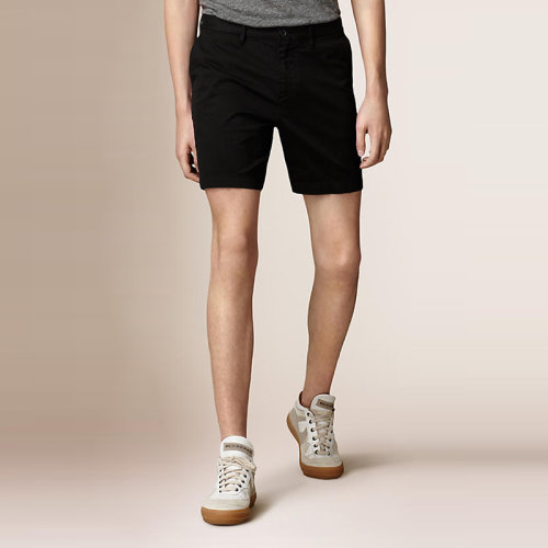 burberry/博柏利 黑色经典男士短裤(夏季新款)36