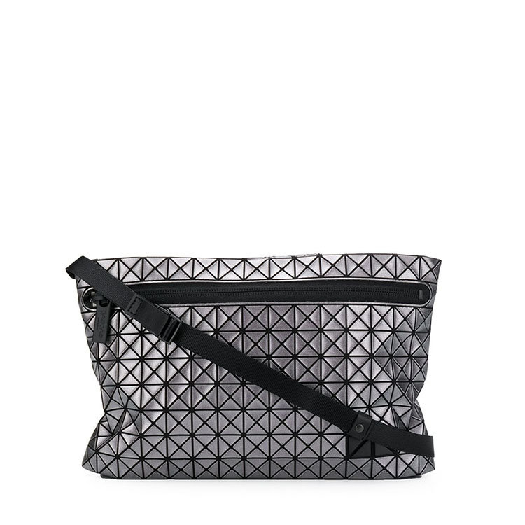 issey miyake/三宅一生 19年秋冬 男包 包包 男性 银色 单肩包 bb99ag