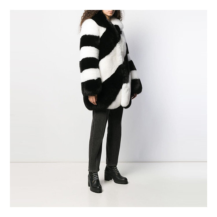 SAINT LAURENT PARIS/SAINT LAURENT PARIS 20年春夏 ysl 女性 黑/白 女士大衣 583991#Y7LY2#1090