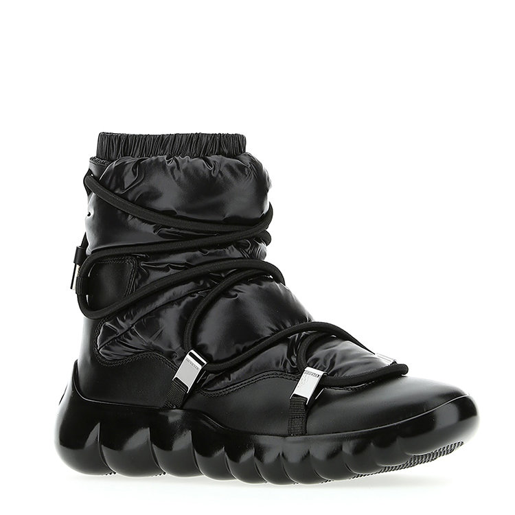 moncler/蒙克莱 19年秋冬 百搭 女性 短靴 20592 00 02s3m 999