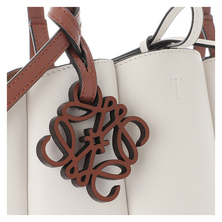 loewe/罗意威 21年春夏 百搭 女性 白色 手提包 a657t33x02 1950