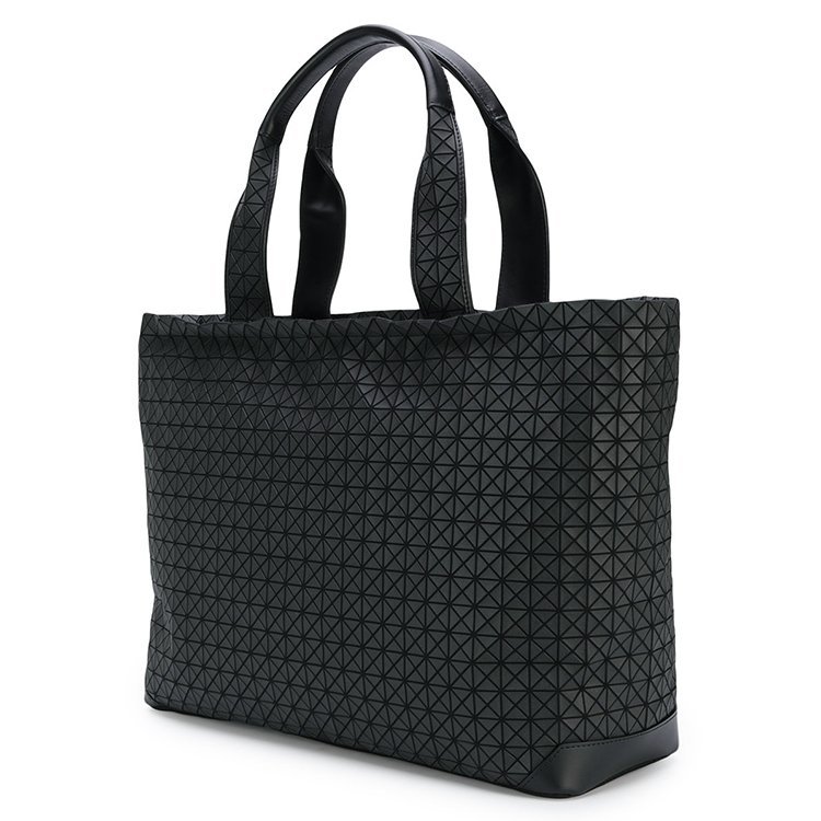 issey miyake/三宅一生 18年秋冬 菱格纹 男包 男性 饺子包 黑色 手提