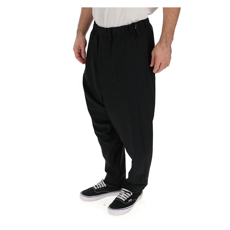 issey miyake/三宅一生 19年春夏 服装 西裤 男性 宽松 英伦 男士休闲